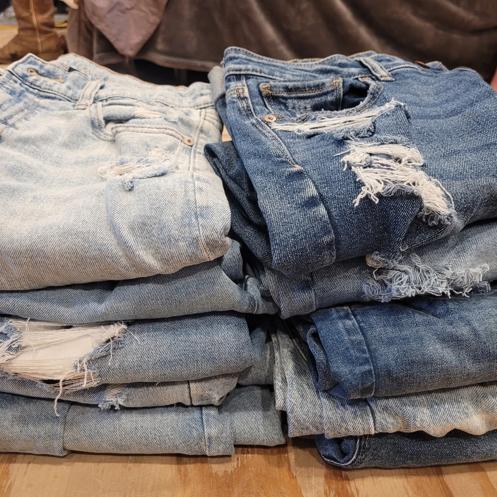 American Eagle. All size 8. - Picture 1 of 6